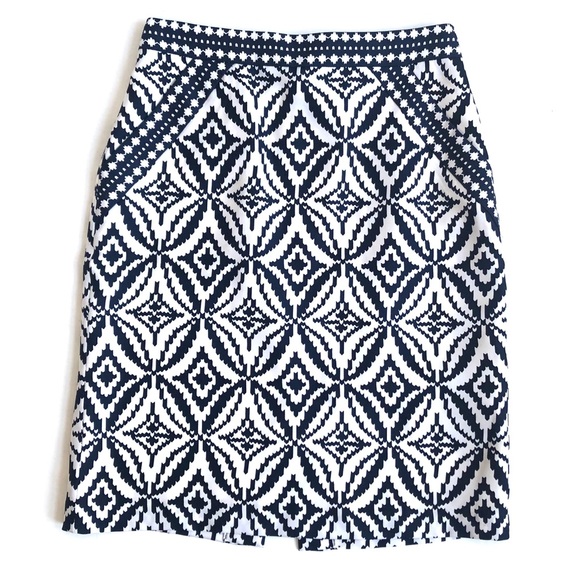 Milly Dresses & Skirts - MILLY Blue and White Geometric Print Silk Skirt